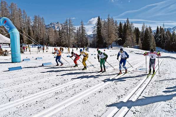 Ra Corsa dei Sestiere su in Son Śuogo, i anes pasade. Sto an se ruar&agrave; a ra fei de ousciuda.
