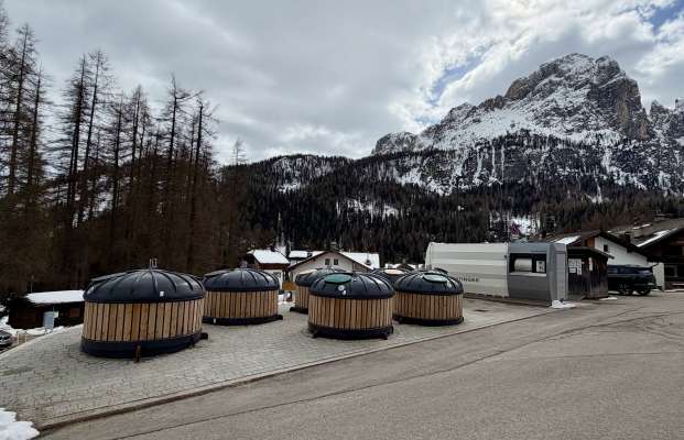 L&rsquo;isola ecologica n&ouml;ia a Calfosch.  foto:JO
