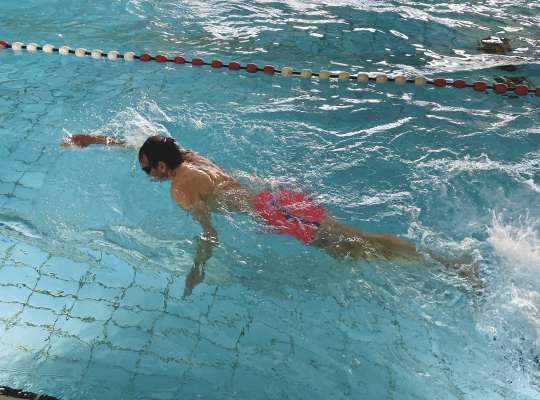 L curs de nud&eacute; per la j&euml;nt dai 65 ani ins&ugrave; &agrave; plaj&ugrave;.
