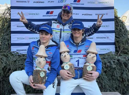 Gregorio Buffatti e Giovanni Ceccarelli del FassActive &agrave; vent l 44&deg; Trofeo Pinocchio sui schi.
