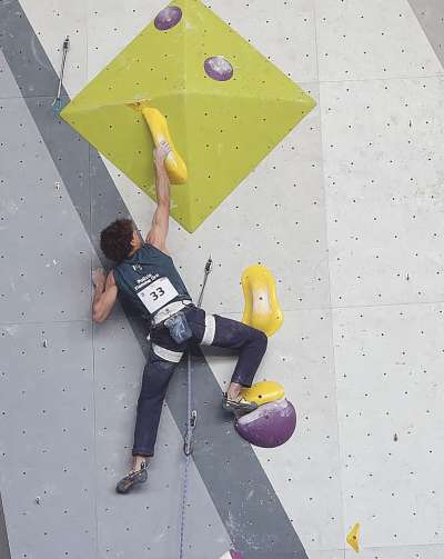 Filip Schenk sun la trassa &raquo;lead&laquo; tla Copa Talia. L &agrave; purt&agrave; a c&euml;sa na bedaia.
