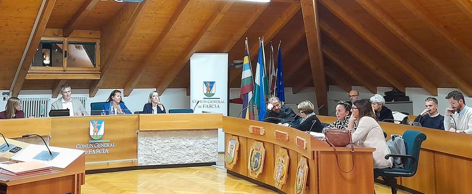 N moment del Consei General del 2025: a dreta i conseieres del Grop Nava Ual e del Grop mesced&agrave;.
