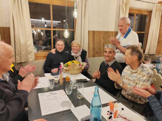 Tratan la festa. T&rsquo;amez Oswald Prada y s&uuml;a fomena Irma Trebo.
