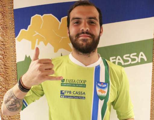 Matteo Lorenz autor del prum gol fascian.
