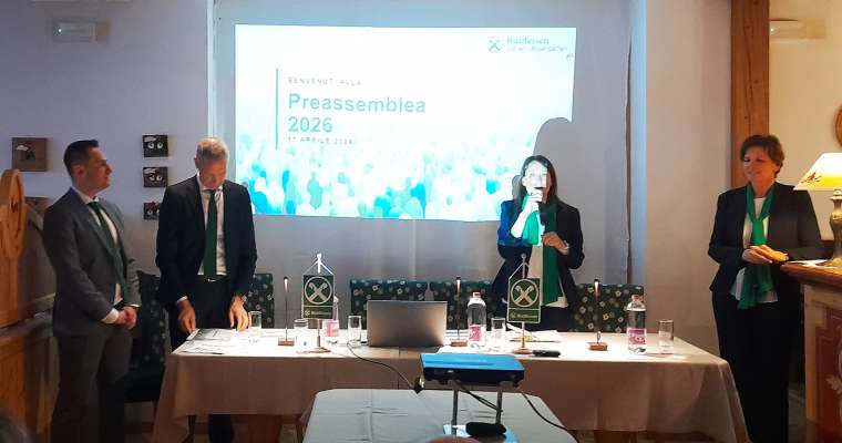 L intervent de Rosa Carpano a la pre-radunanza de la Raiffeisen a Poza.
