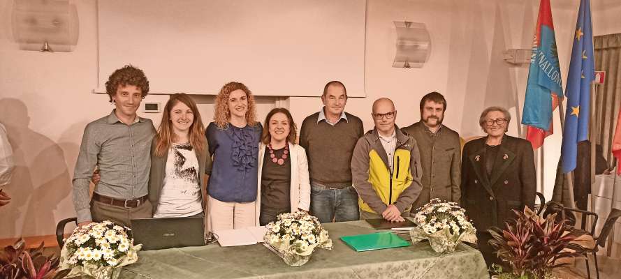 Prejenté l nuof Atlánt Toponomastich de Fodom e Col. N document per tignì su la memoria del teritorio