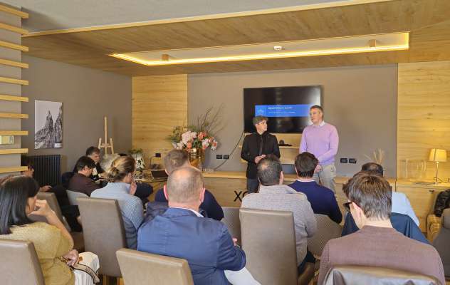 I hotelieres met su la stadia investimenc, ence su la cèsa
