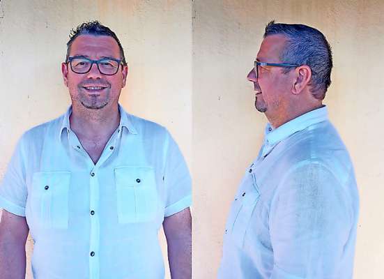 Zacotan de domandes a Felix Ploner, manajadú dla Cooperativa »Por Mareo« co á daurí na botëga zonza boteghier a La Pli