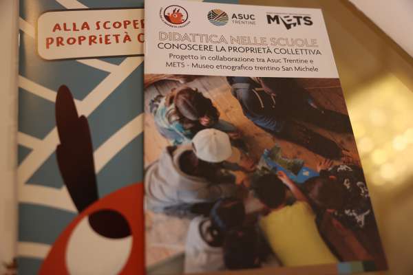 I librec a la leta de la scoles.
