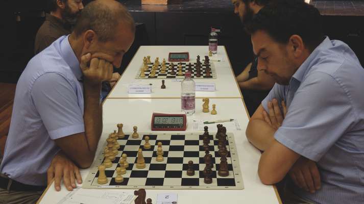 Partida danter i doi jugad&euml;ures&nbsp;dla Lia Scioh Gherd&euml;ina Lorenzo Casadio a man ciancia y Christian Grossi a man dr&euml;ta. Christian ie stat bon de v&euml;ncer, ch&euml;sc ti &agrave; ug&agrave; a arjonjer l cuarto post tl Open B.

