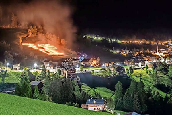125 agn de storia dei Studafuoch da Col