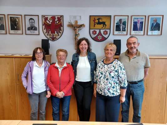 La consulta dla j&euml;nt atempada dl Comun de Badia.
