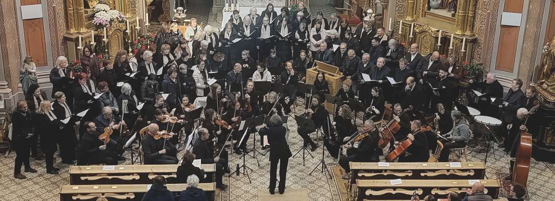 Na santa mëssa cianteda per ladin