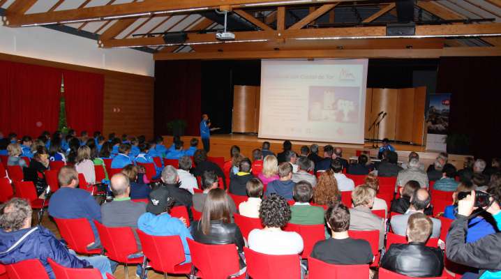 Prejenté él ence vegnú l program de cornisc a la Europeada, con l Di cultural che sará a San Martin de Tor.
