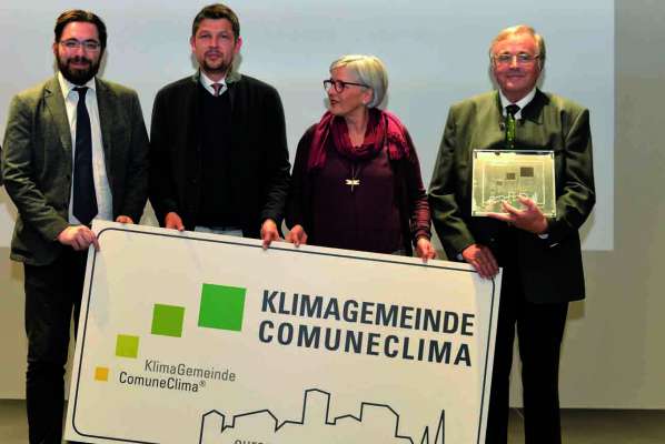 media/k2/galleries/9827/thumbs/comunbadia.jpg